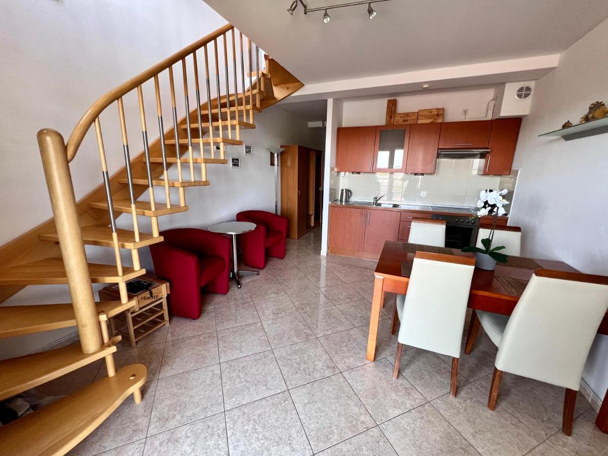 Apartament Lux Kołobrzeg Exteriör bild